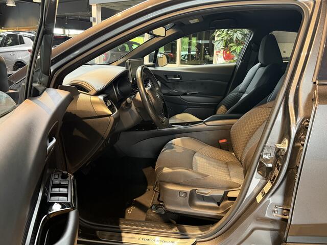 Toyota C-HR 2.0 Hybrid TeamNL | Navigatie | LMV | Climate Control| 153pk | .