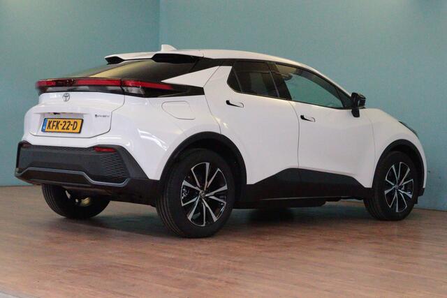 Toyota C-HR 2.0 Plug-in Hybrid 220 Dynamic Winterpack | NAVI / APPCONNECT | CAMERA + PDC | STUUR / STOELVERW | ADAP CRUISE | LANE-ASSIST |