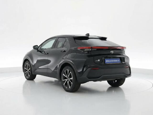 Toyota C-HR 2.0 Plug-in Hybrid 220 Dynamic | Dodehoekdetectie | Stuurwiel En Voorstoelen Verwarmd | Oplaad mogelijkheid |