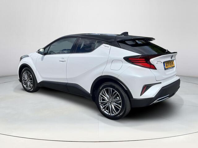 Toyota C-HR 2.0 Hybrid Executive | Navigatie | Apple CarPlay/Android auto | Achteruitrijcamera | Parkeersensoren