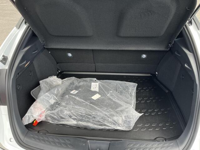 Toyota C-HR 2.0 Hybrid Executive | Navigatie | Apple CarPlay/Android auto | Achteruitrijcamera | Parkeersensoren
