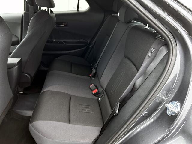 Toyota C-HR Plug-in Hybrid 220 Dynamic | Navigatie | Parkeersensoren |