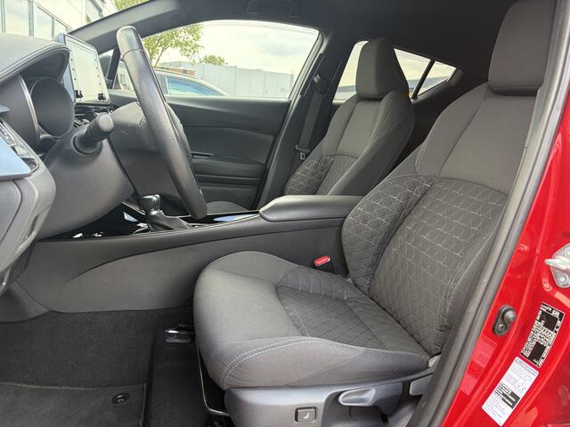 Toyota C-HR 2.0 Hybrid First Edition 184PK Trekhaak NL Auto Dealer Onderhouden JBL PDC BSM Bi-Tone