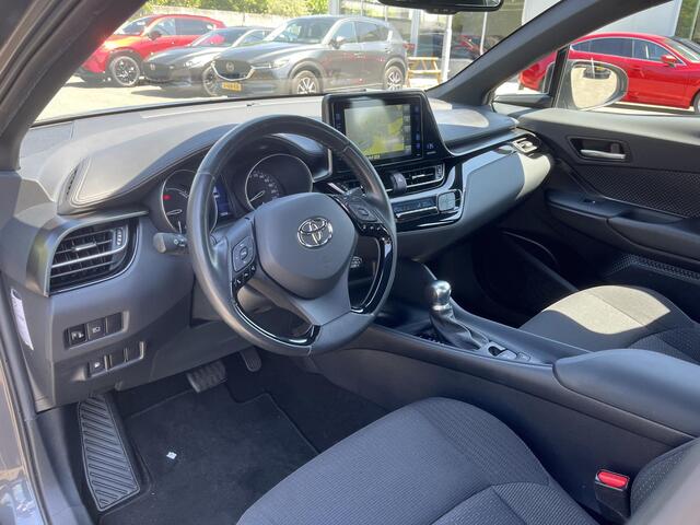 Toyota C-HR 1.8 Hybrid Active | Navigatie | Trekhaak | Achteruitrijcamera