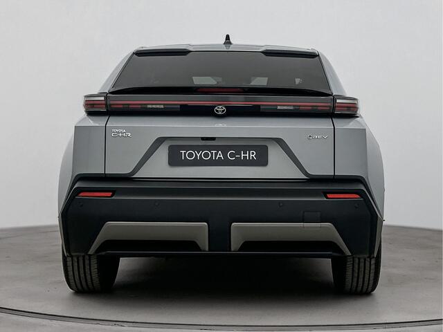 Toyota C-HR First Edition 77 kWh | Apple Carplay & Android Auto | Parkeercamera | * | Direct leveren |