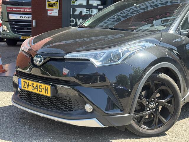 Toyota C-HR 1.8 Hybrid Style // NAVI // CAMERA // ADAPTIVE CRUISE // STOELVERWARMING // CLIMA // TREKHAAK //