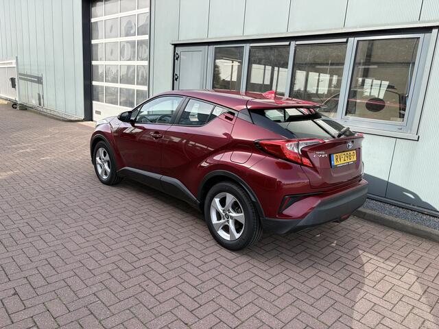 Toyota C-HR 1.8 VVT-i Hybrid Dynamic Automaat CAMERA/NAVI/CLIMA/ADAPT.CRUISE