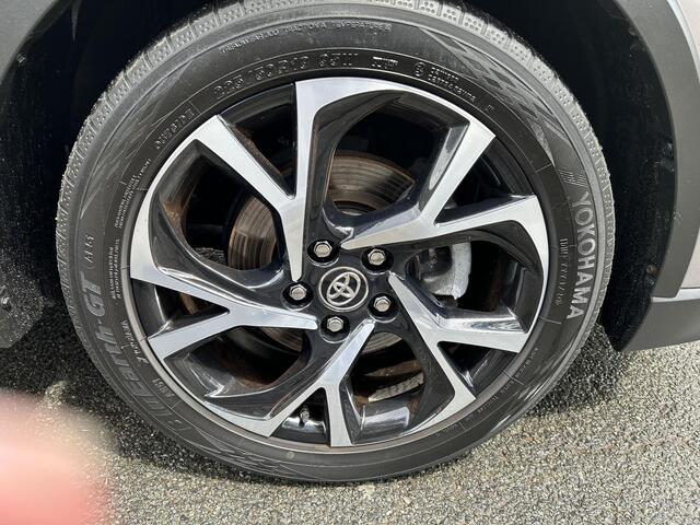 Toyota C-HR 1.8 Hybrid Bi-Tone