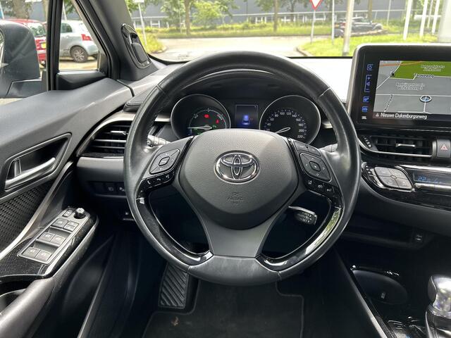 Toyota C-HR 1.8 Hybrid Bi-Tone