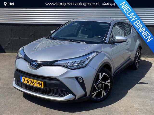 Toyota C-HR 2.0 Hybrid Dynamic Trekhaak, Dodehoekdetectie, Smart Key, Parkeersensoren, Privacy glass, All-season banden, LMV, NL-auto