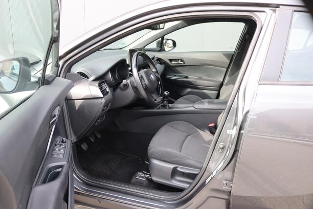 Toyota C-HR 1.2T 116PK Dynamic Trekhaak/Camera/Cruise-control/DAB