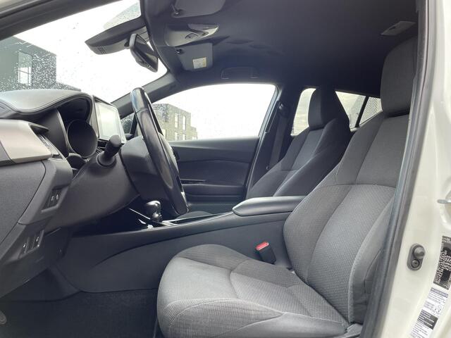 Toyota C-HR 1.8 Hybrid Style , Automaat, Navi, All Season, Camera, Stoel/Stuurverwarming, Clima, Cruise, LMV 18 Inch, Bluetooth, PDC, BSM, LKA,