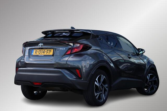 Toyota C-HR 1.8 Hybrid Dynamic, Apple Carplay / Android Auto, DAB+, Adaptieve cruise control.