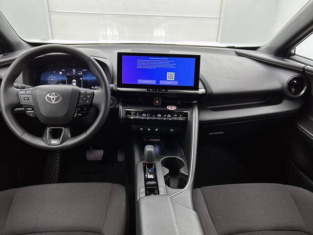Toyota C-HR 2.0 Plug-in Hybrid 220 First Edition | Parkeersensoren V+A | Stuur-Stoelverwarming | Onderweg-naar-dealer