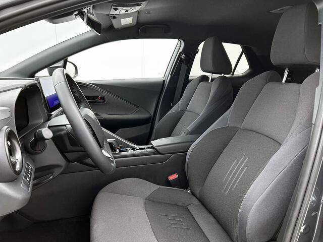 Toyota C-HR 2.0 Plug-in Hybrid 220 First Edition | Parkeersensoren V+A | Stuur-Stoelverwarming Onderweg-naar-dealer