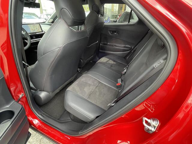 Toyota C-HR 2.0 Plug-in Hybrid 220 GR SPORT PLUS