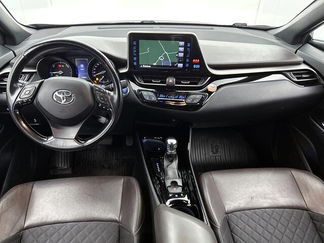 Toyota C-HR 1.8 Hybrid Executive Premium Pack | Verwarmd Stuurwiel | Trekhaak |