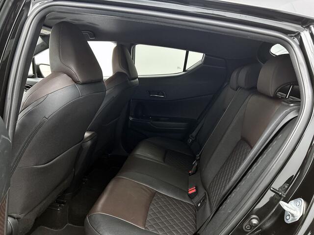 Toyota C-HR 1.8 Hybrid Executive Premium Pack | Verwarmd Stuurwiel | Trekhaak |