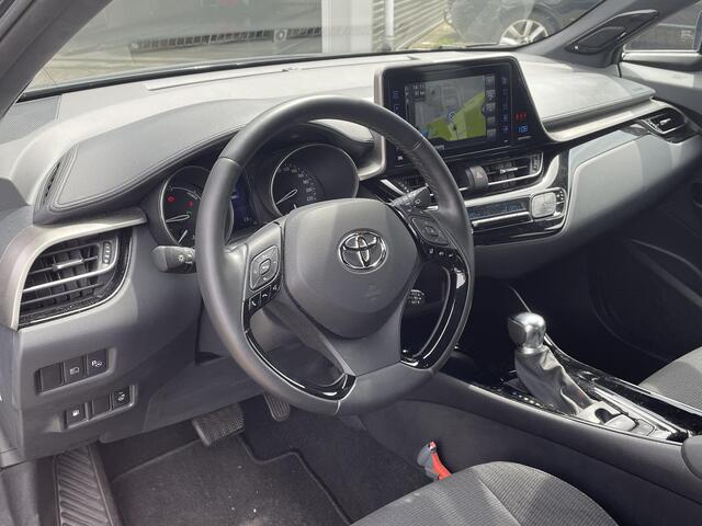 Toyota C-HR 1.8 Hybrid Style Ultimate Bi-Tone **DODE HOEK DETECTIE/ JBL AUDIO/ STUURVERWARMING**
