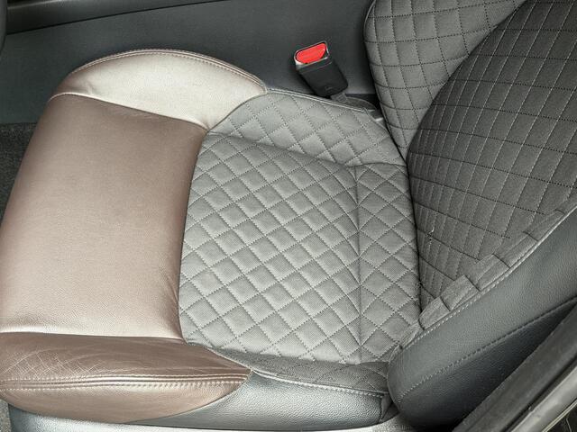 Toyota C-HR 1.8 Hybrid Executive