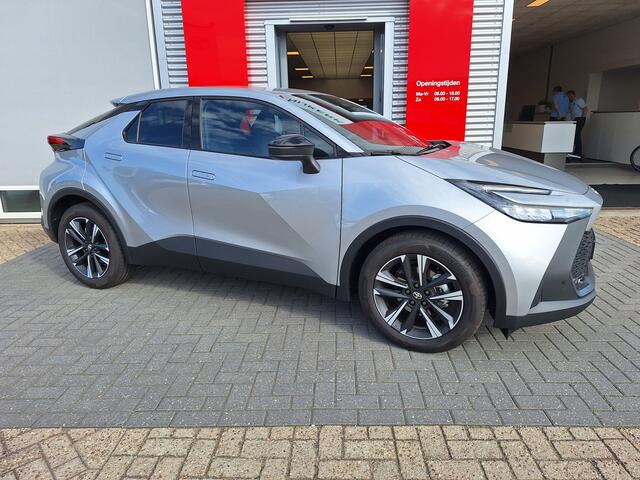Toyota C-HR 1.8 Hybrid 140 Dynamic *Zomeraanbieding 2026, gratis trekhaak!*