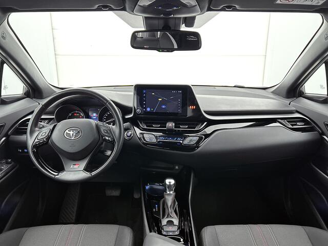 Toyota C-HR 2.0 Hybrid GR-Sport | 184 pk | 19" LM-Velgen | Parkeersensoren voor & achter | Draadloos Carplay
