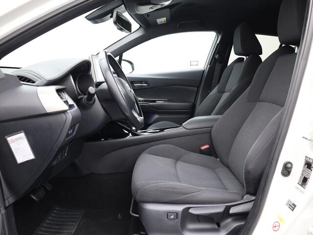 Toyota C-HR 1.8 Hybrid Dynamic | Trekhaak | Keyless | Allseason banden | Prijs Rijklaar!!