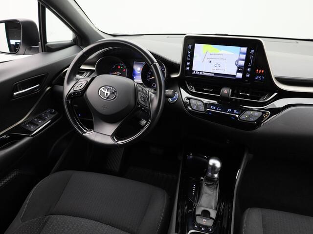 Toyota C-HR 1.8 Hybrid Dynamic | Trekhaak | Keyless | Allseason banden | Prijs Rijklaar!!