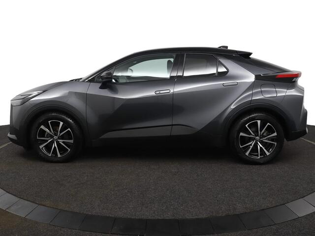 Toyota C-HR 1.8 Hybrid 140 First Edition | Adaptive Cruise Control | Apple Carplay | Android Auto | 360 graden Camera | Elektrische achterklep | Trekhaak |