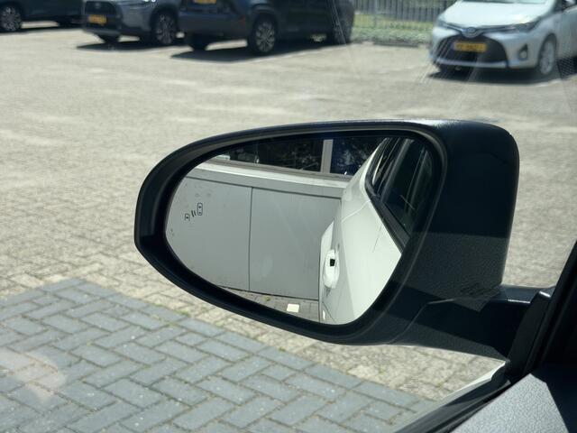 Toyota C-HR 1.8 Hybrid Style Bi-Tone | GEEN AFLEVERKOSTEN | Trekhaak, Dodehoekdetectie, Navigatie