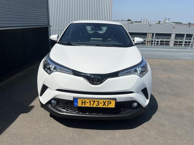 Toyota C-HR 1.2 Active Limited / LM velgen / Navi / Trekhaak