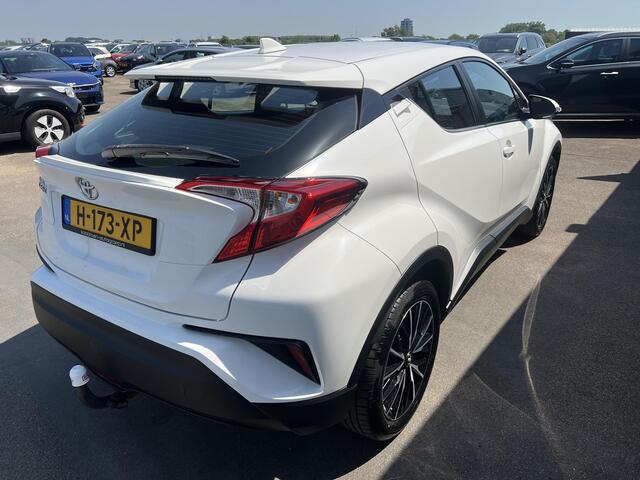Toyota C-HR 1.2 Active Limited / LM velgen / Navi / Trekhaak