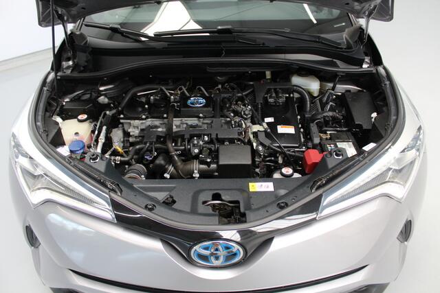 Toyota C-HR 1.8 Hybrid Dynamic, RIJKLAAR, LEER | TREKHAAK | STOEL/STUUR VERWARMING | NAVIGATIE