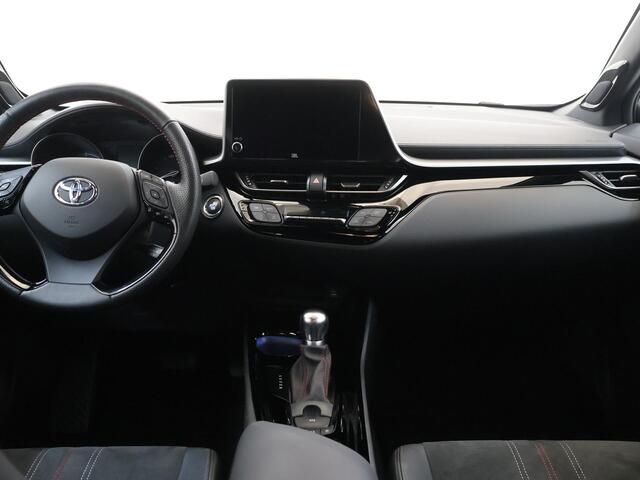 Toyota C-HR 1.8 Hybrid GR-Sport | Trekhaak | JBL Audio | Stoel/Stuurwielverwarming | Parkeercamera |