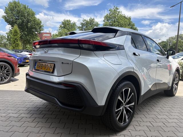 Toyota C-HR 2.0 PHEV 220 Dynamic | Stuur en Stoelverwarming