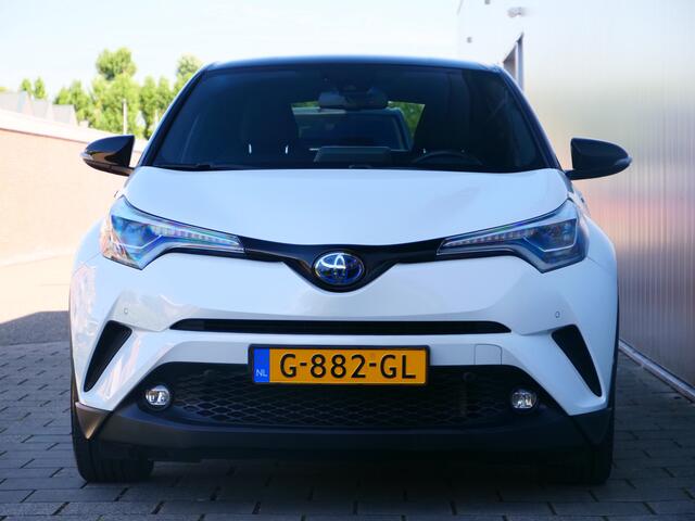 Toyota C-HR 1.8 Hybrid 122Pk Style Ultimate Camera / Winterpakket / Adaptive Cruise