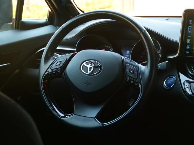 Toyota C-HR 1.8 Hybrid 122Pk Style Ultimate Camera / Winterpakket / Adaptive Cruise