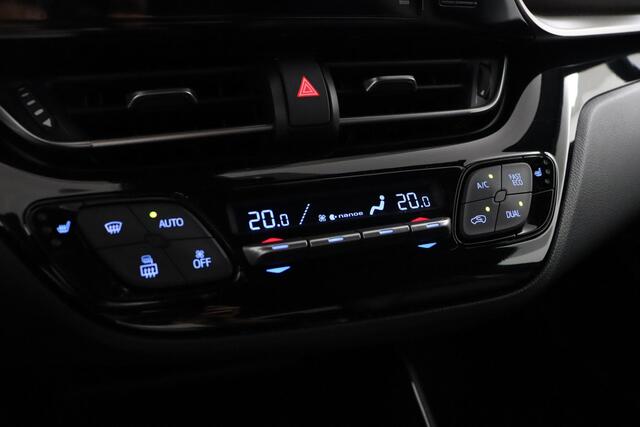 Toyota C-HR 1.8 Hybrid Executive | Parkeersensoren | Adaptieve Cruise-Control | Stoelverwarming |