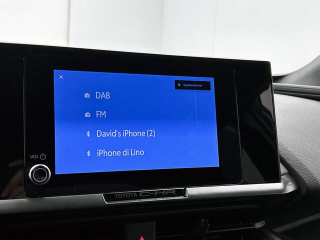 Toyota C-HR 2.0 Plug-in Hybrid 220 Dynamic | 65 km EV range | Dodehoekdetectie | PDC | Carplay
