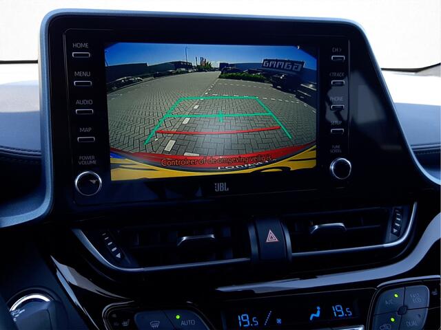 Toyota C-HR 1.8 Hybrid First Edition | Full LED verlichting | JBL | dodehoek detectie | Parkeersensoren voor+achter | Parkeersensoren voor+achter | Stoelverwarming | Navigatie | Apple CarPlay/Android auto | Cruise Control Adapti