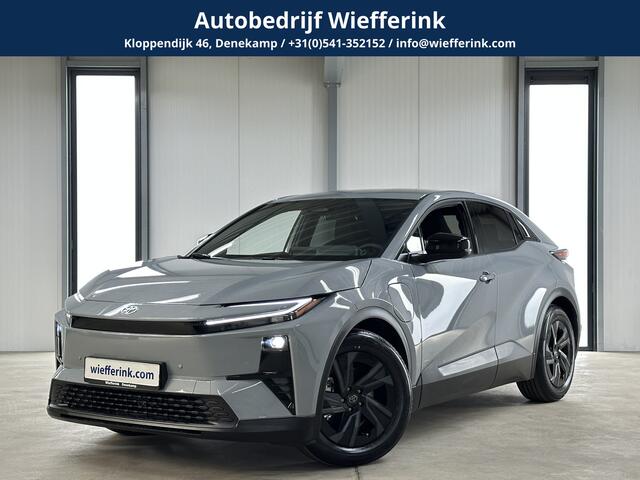 Toyota C-HR First Edition 77 kWh | Navi | Acc | Camera | el. achterklep |