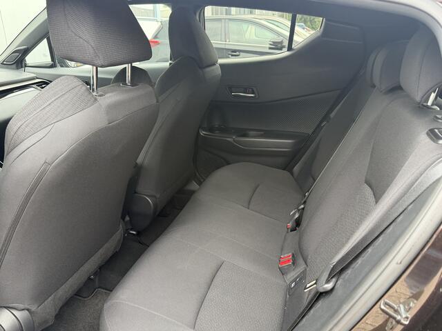 Toyota C-HR 1.8 Hybrid Style NL Auto Dealer Onderhouden PDC BSM Stoel/Stuur Verwarming JBL Trekhaak