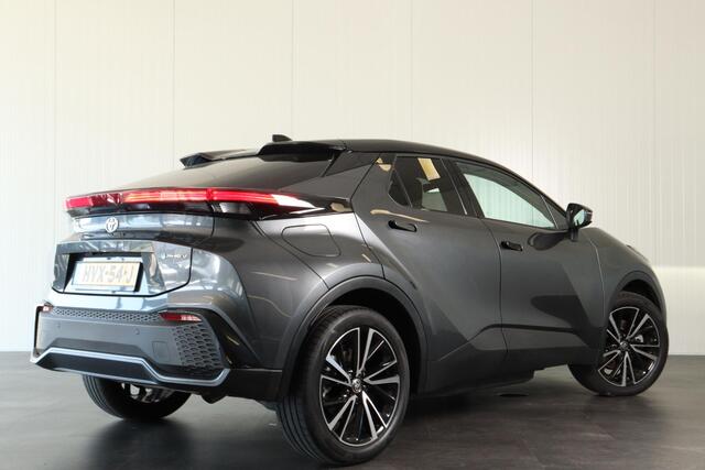 Toyota C-HR 2.0 Plug-in Hybrid 220 Executive