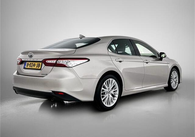Toyota CAMRY 2.5 Hybrid Executive | 1e Eigenaar | Nieuw Geleverd & Onderhouden | Leder | LED | Navigatie | Elektrische Stoelen |