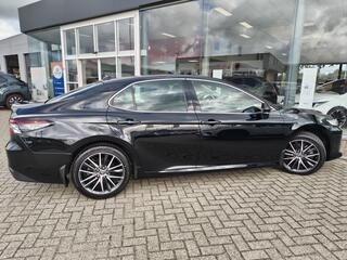 toyota-camry-2.5-hybrid-executive-