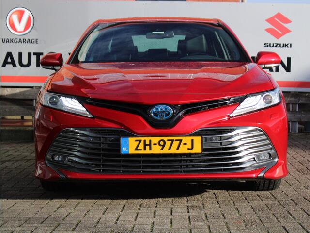 Toyota CAMRY 2.5 Hybrid Premium Automaat Navigatie, Elektrische Stoelverstelling, Parkeersensoren Voor en Achter, JBL Geluidsinstallatie