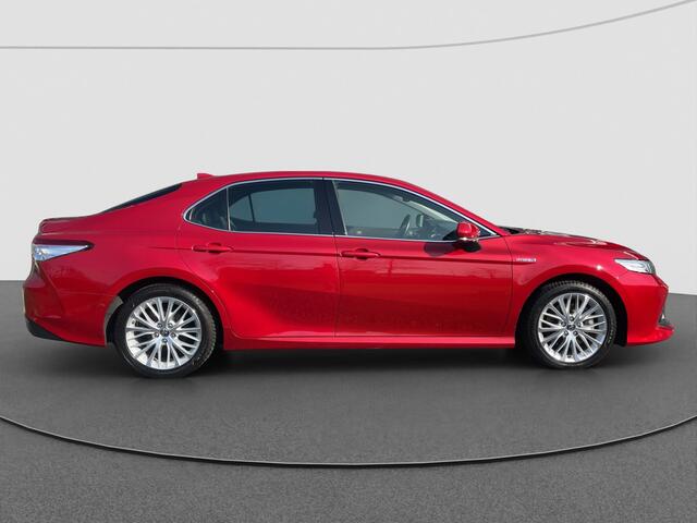 Toyota CAMRY 2.5 Hybrid Business + Blindspot | leder | Camera!
