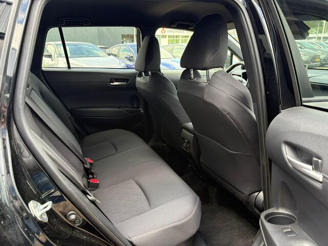 Toyota COROLLA Cross Hybrid 140 Style