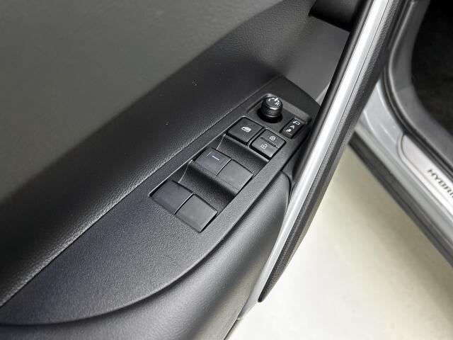 Toyota COROLLA Cross Hybrid 140 Dynamic | Stoel- & stuurwielverwarming | Dodehoekdetectie | Draadloos Carplay | Full Led koplampen