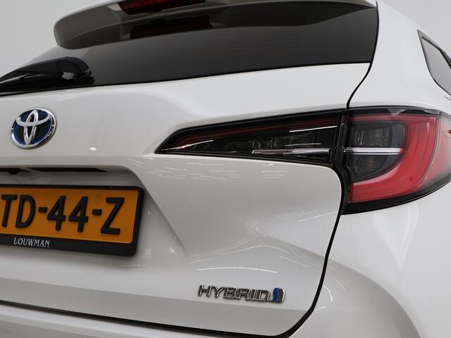 Toyota COROLLA Touring Sports 1.8 Hybrid Active Luxury | Stoel -/ Stuur Verwarming | Apple Carplay & Android Auto | Parkeercamera |